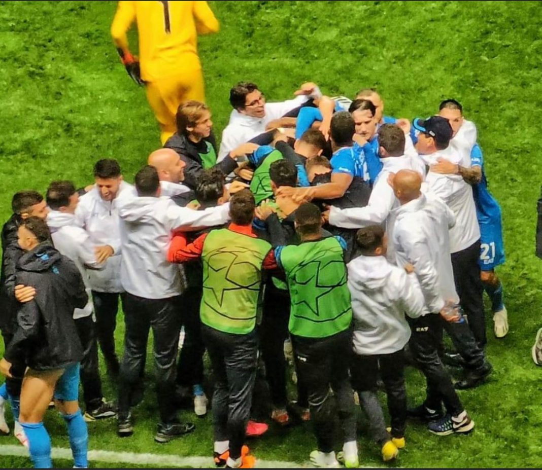 La fortuna toglie e dà al Napoli nella prima notte europea con più ombre che luci