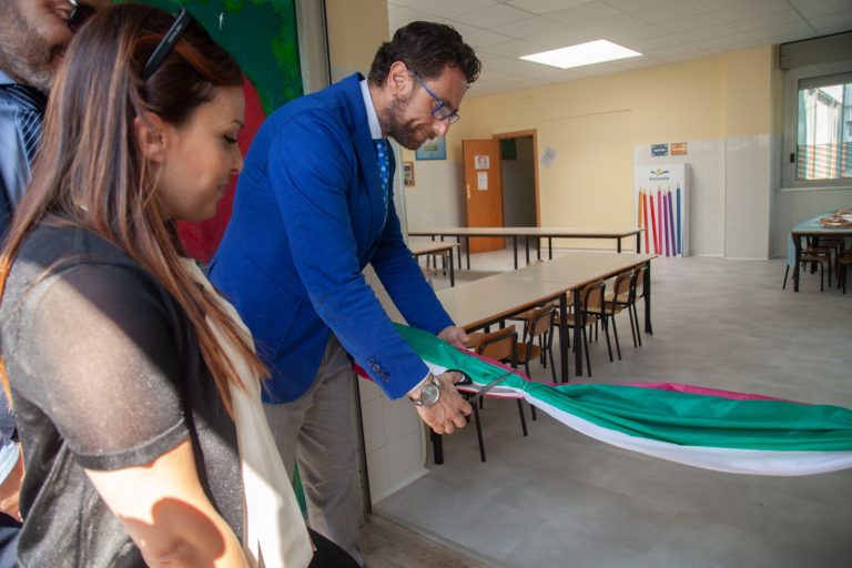 Pomigliano, nuovo look del refettorio e mensa plastic free: parte nuovo servizio