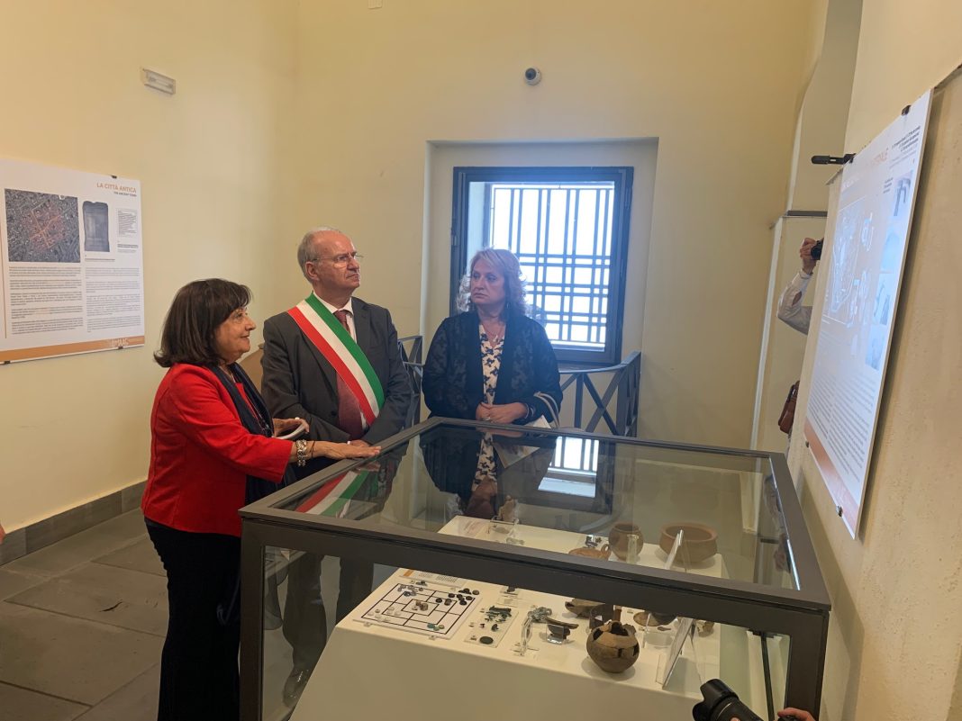 Acerra, ecco il Museo atteso 40 anni: 700 reperti, aperto tutti i giorni. La presentazione