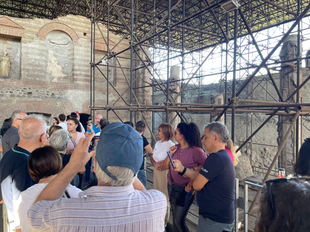 Somma Vesuviana, più di 1700 visitatori per i due giorni di apertura di Villa Augustea