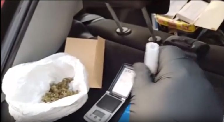 Blitz tra San Giorgio e Portici, 200 in azione: sequestri di droga, orologi e auto di lusso