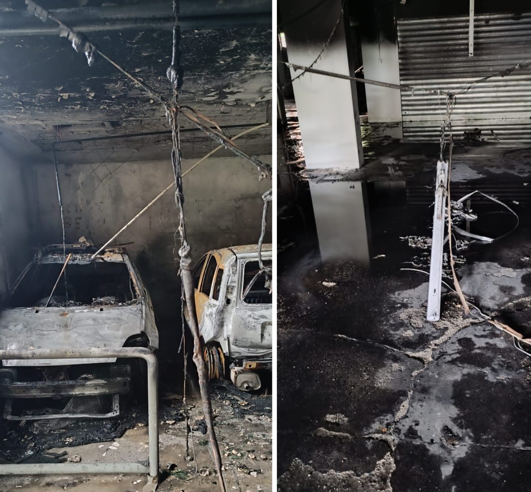 Fiamme nel garage, 4 auto distrutte: famiglie sgomberate