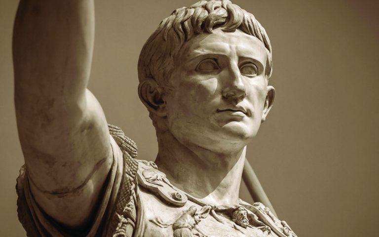 Si “inaugura” a Ottaviano la statua dell’imperatore Augusto