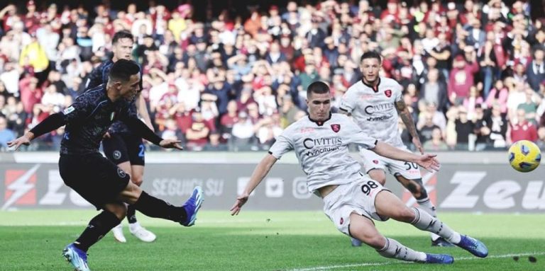 Garcia fa jackpot con Raspadori: il derby campano va al Napoli