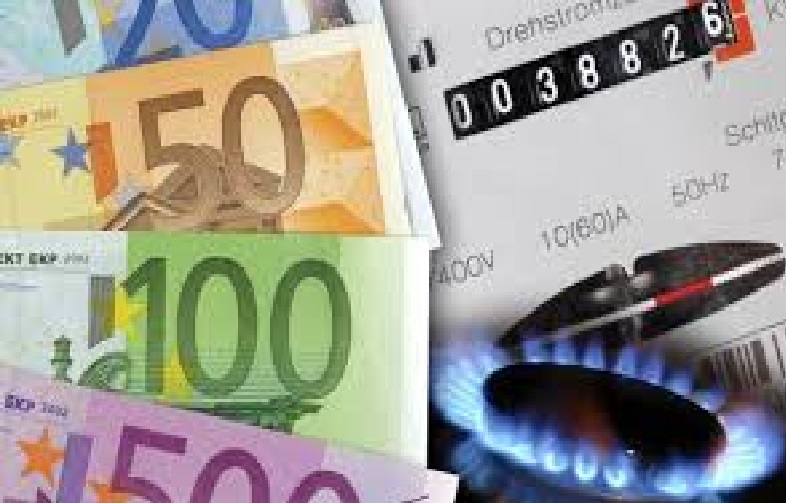 Tutti i rincari del 2024: da luce e gas a cibo e assorbenti