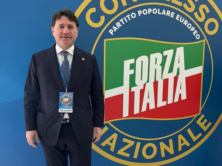 Sei nuovi nella segreteria nazionale di Fi, c’è anche senatore napoletano