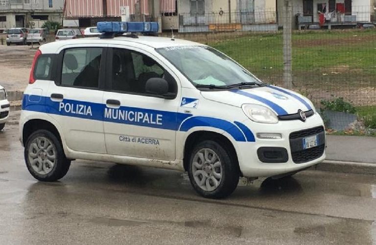 Scarti dai cantieri sversati nelle campagne di Acerra, vigili ne beccano 2