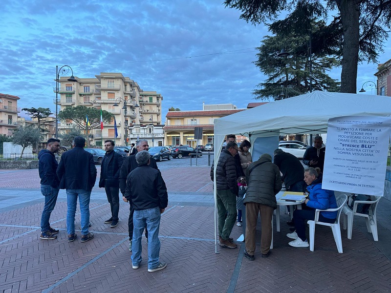 Somma Vesuviana, petizione contro le strisce blu, buona partecipazione popolare