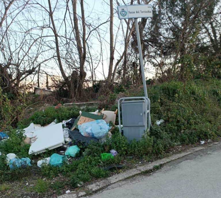 Autore dello sversamento abusivo stanato a Casoria grazie ad una ricetta medica