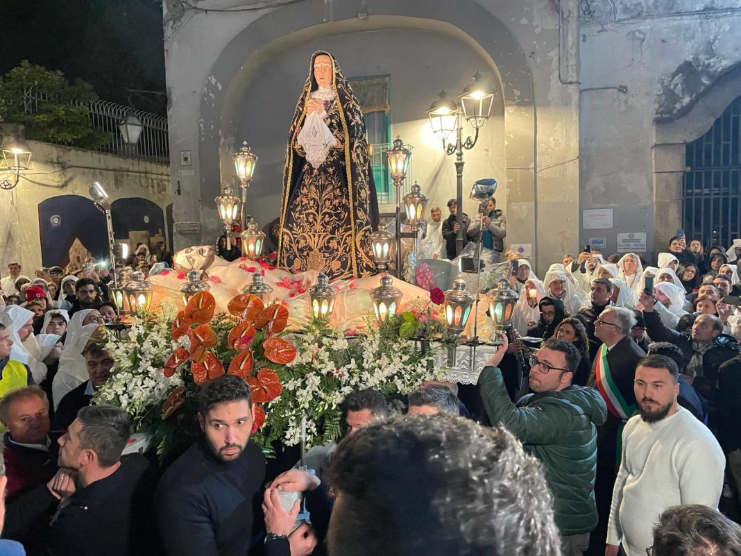 Somma Vesuviana, la processione del Venerdì Santo: una delle più antiche del Sud Italia