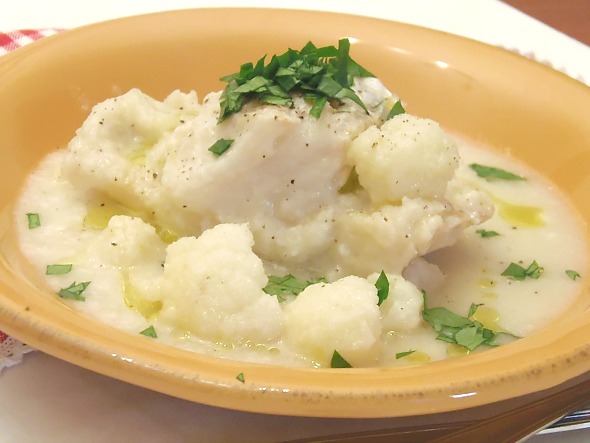 Le ricette di Biagio. La zuppa di cavolfiore e baccalà, preziosa per la “crononutrizione”