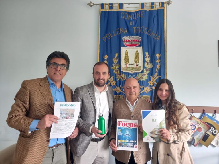 Pollena riduce la plastica nelle scuole, firmato l’accordo