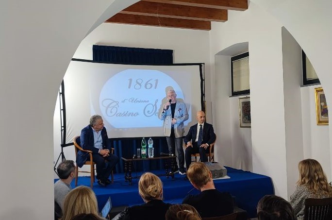 Al Circolo Scudieri il dott. Mario Fabbrocini parla del cuore….al cuore dei presenti