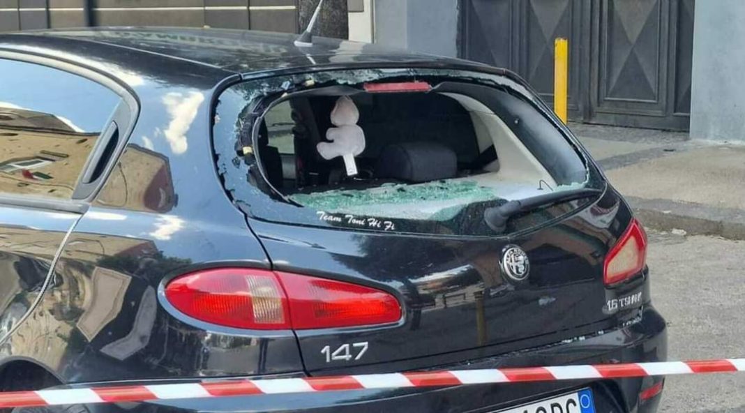 Sparatoria in piazza dopo battesimi, 5 fermati