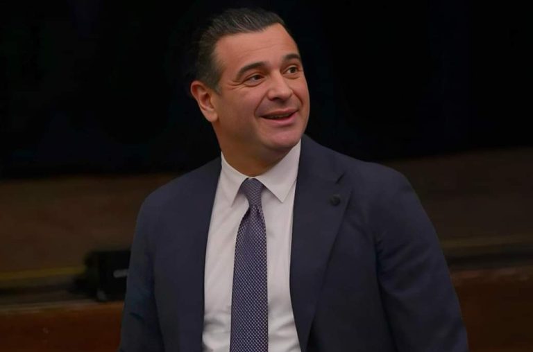 Corruzione e sponsorizzazioni, arrestato sindaco di Avellino