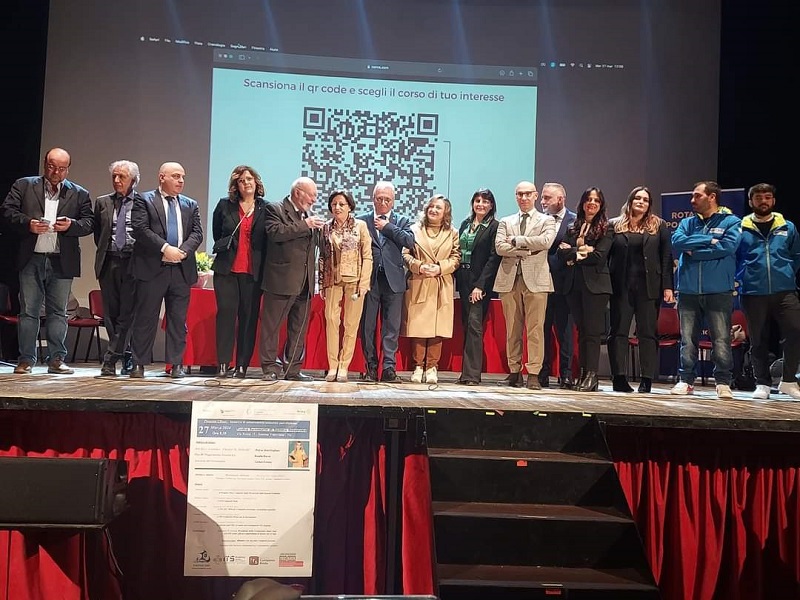 Liceo Scientifico Torricelli e Rotary ITS Campania: Guidare Verso il Futuro