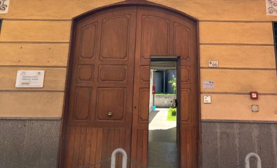 Pomigliano, alla Imbriani-Poerio “Gli orsi in biblioteca”. Dopo il restyling domani il via agli eventi culturali