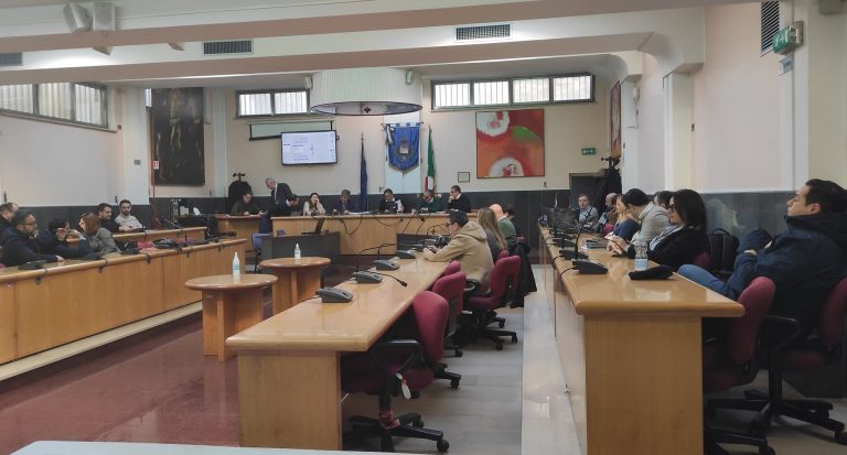 In tre contro la corazzata del sindaco Bene