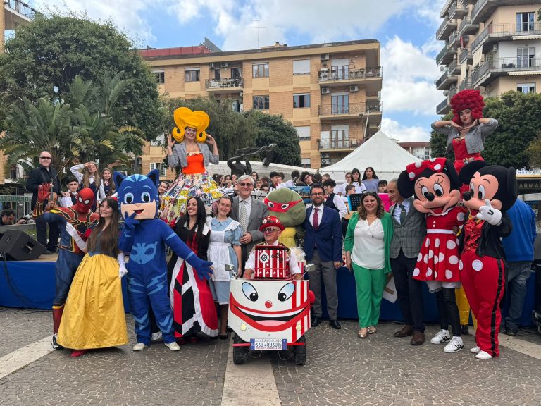 Giorno del Gioco, oltre mille tra giovani e bimbi in giro a Pomigliano