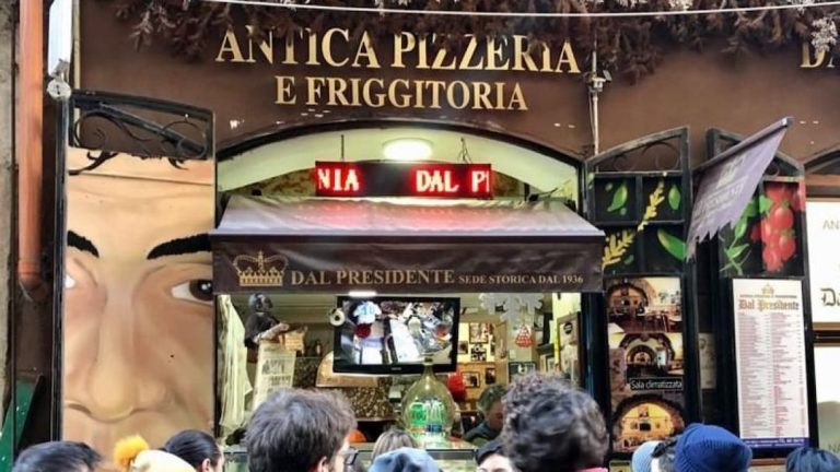 Blitz anticamorra, sequestrata storica pizzeria: preperò margherita a Clinton