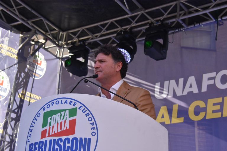 Forza Italia pensa già alle Regionali e apre il fronte moderato