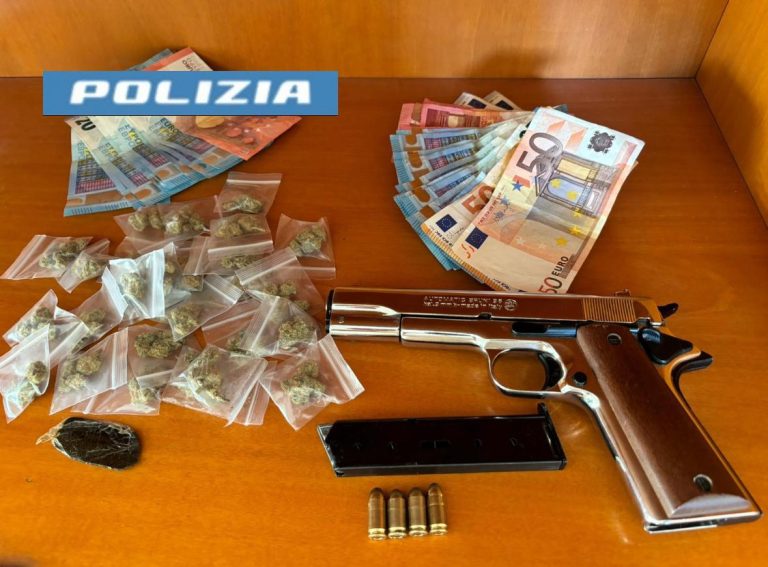 Acerra, scooter scappa all’alt e travolge agenti: fuggitivo fermato con armi e droga