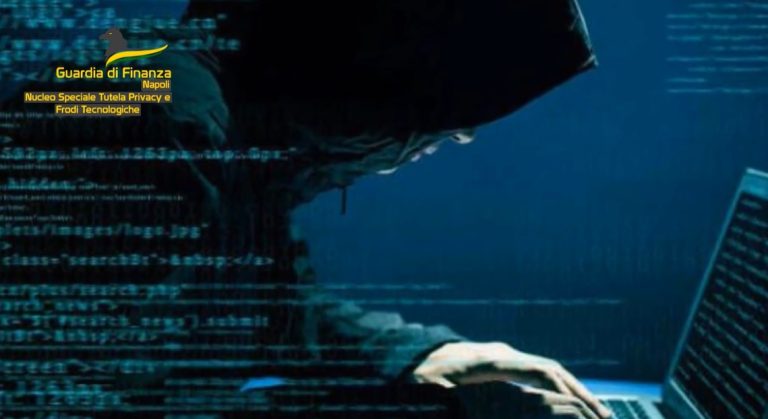 Streaming illegale, business da mezzo milione per il capo del pezzotto: chiusi 19 siti