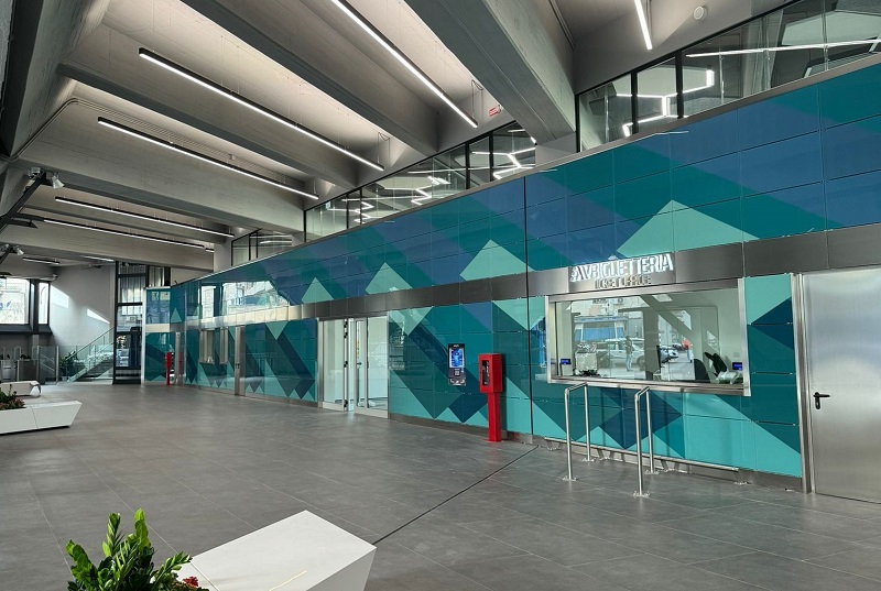 Circumvesuviana, restyling Stazione Porta Nolana. Pendolari: 