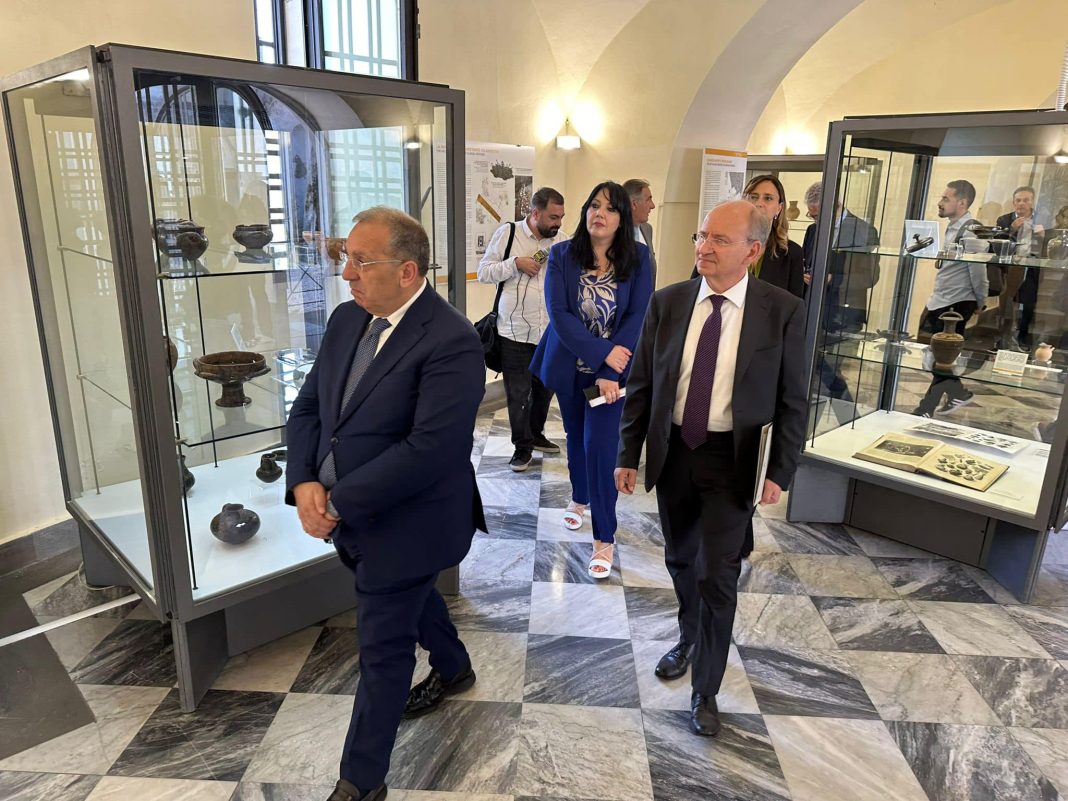 Terra dei Fuochi, prefetto ad Acerra per il vertice: incrementate attività di contrasto