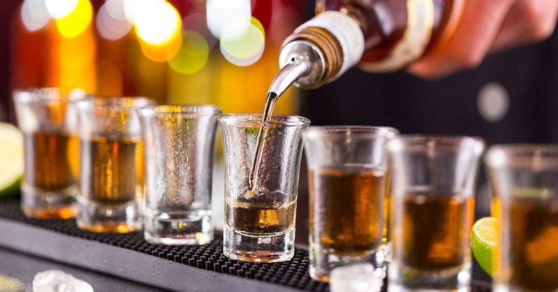 Binge Drinking in Italia: fenomeno in crescita tra le giovani donne
