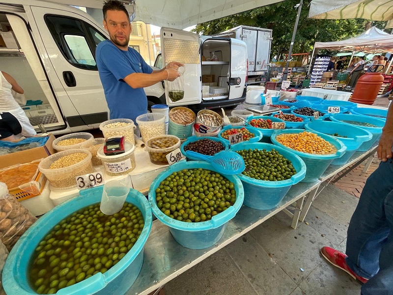 Somma Vesuviana, attivo per tutta l’estate il Mercato Settimanale del Sabato