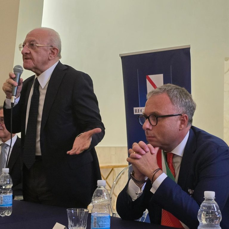 Giovani e lavoro, a Casoria il polo educativo inaugurato da De Luca