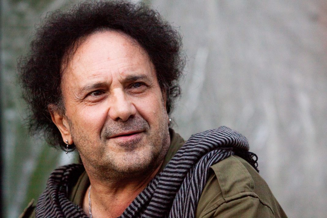 Sant’Anastasia, domani il concerto di Enzo Avitabile con i Bottari di Portico