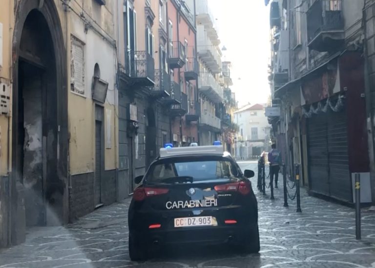 Blitz antidroga tra Acerra, Casalnuovo e Marigliano: trovate anche le armi