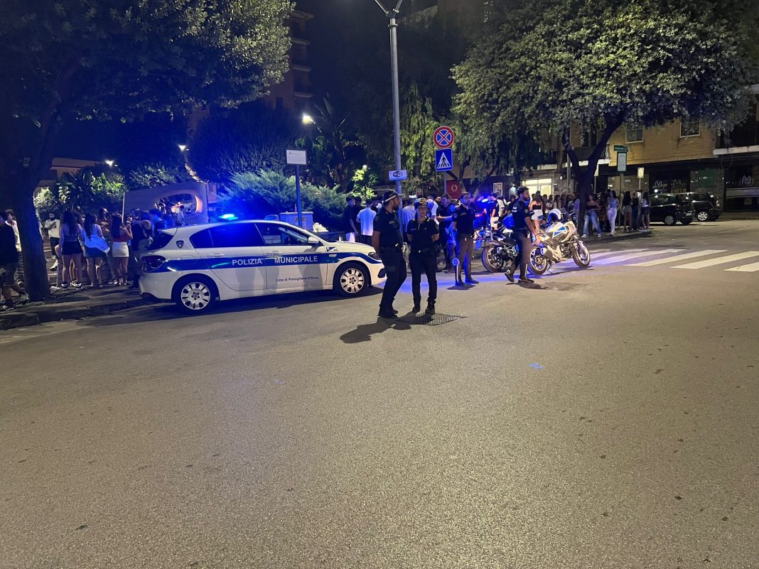 Pomigliano, esercente recidivo somministra alcolici a minori: scatta la chiusura del locale per 30 giorni