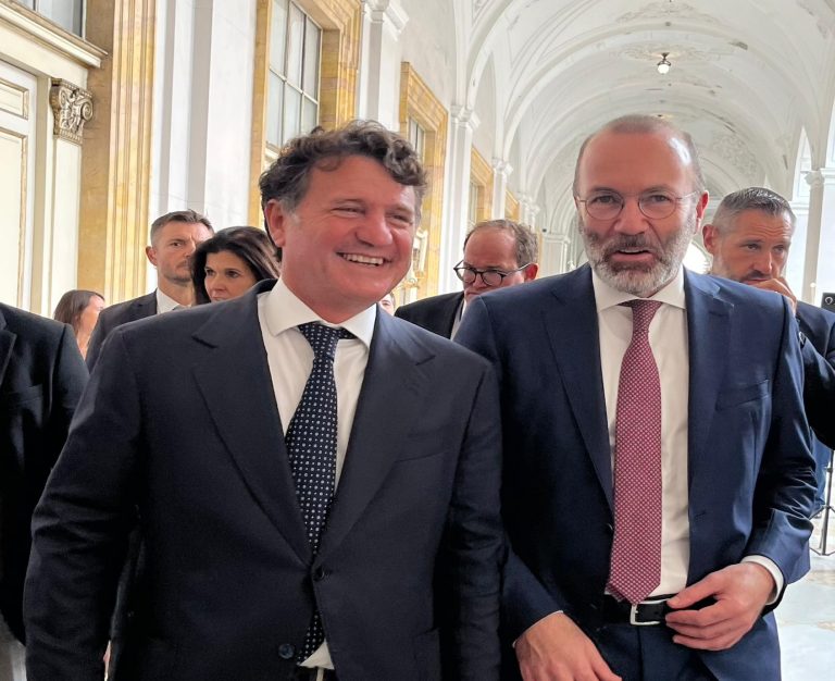 Critiche al Decreto Caivano, scontro tra Saviano e Forza Italia