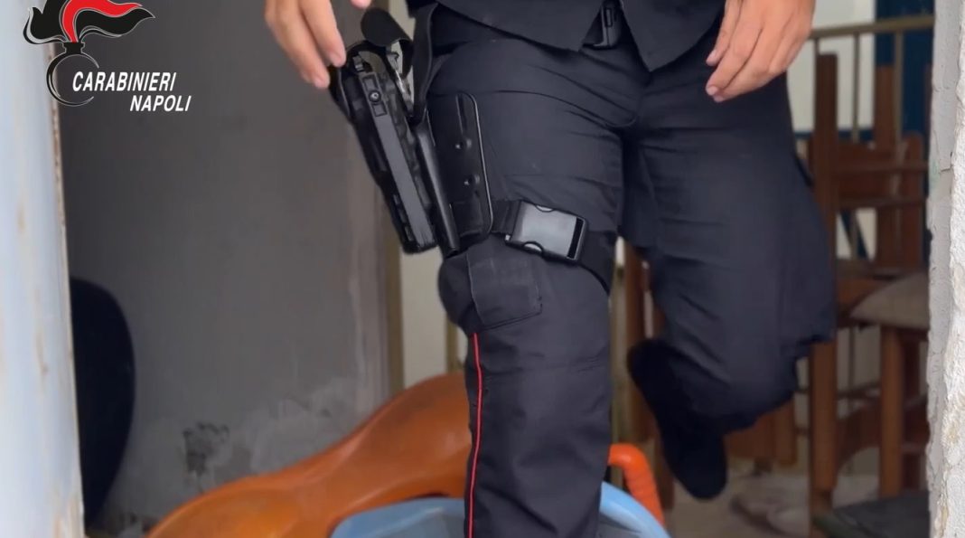 Risse in cella, 43enne di Cercola sequestrato dai rivali in un bar: due arresti