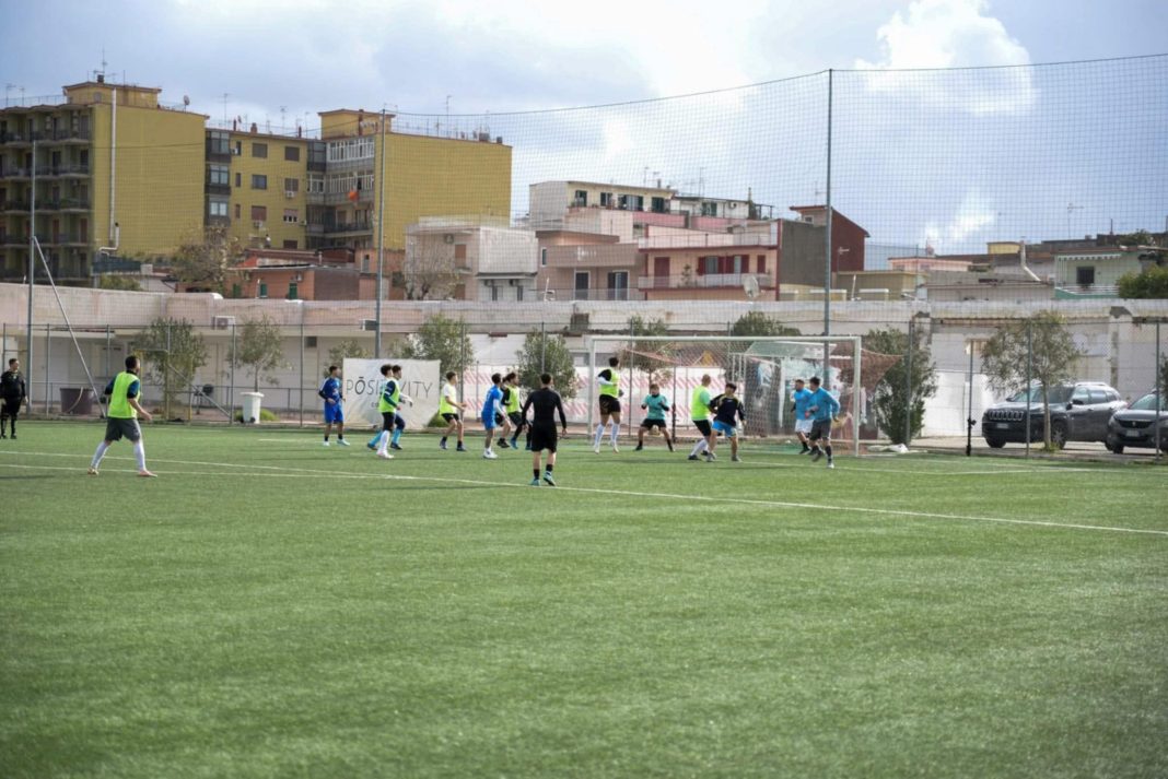 Pomigliano, Isis Europa in campo per “Natale solidale: per ogni gol un sorriso al cuore”