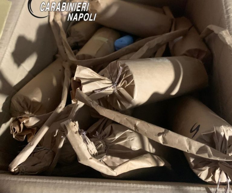 Ercolano, la strage non insegna: arrestato con 7 chili di polvere esplosiva in casa