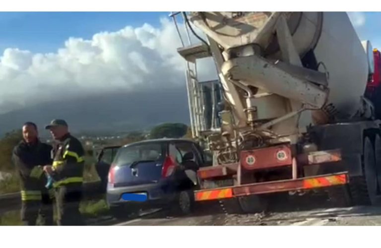 Tamponamento a catena sulla 268 a Pollena, 3 feriti