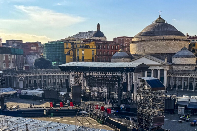 X-Factor 2024: La Finalissima a Napoli in Piazza del Plebiscito