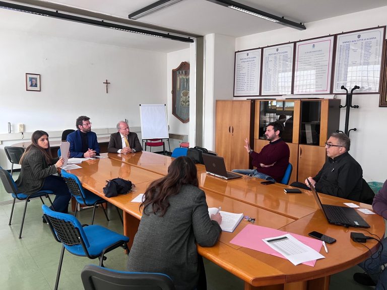 Acerra, qualità dell’aria: il sindaco Tito d’Errico incontra l’Arpac
