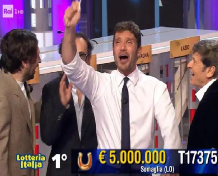 Lotteria Italia fa ricco il Vesuviano: fioccano premi da 50mila euro
