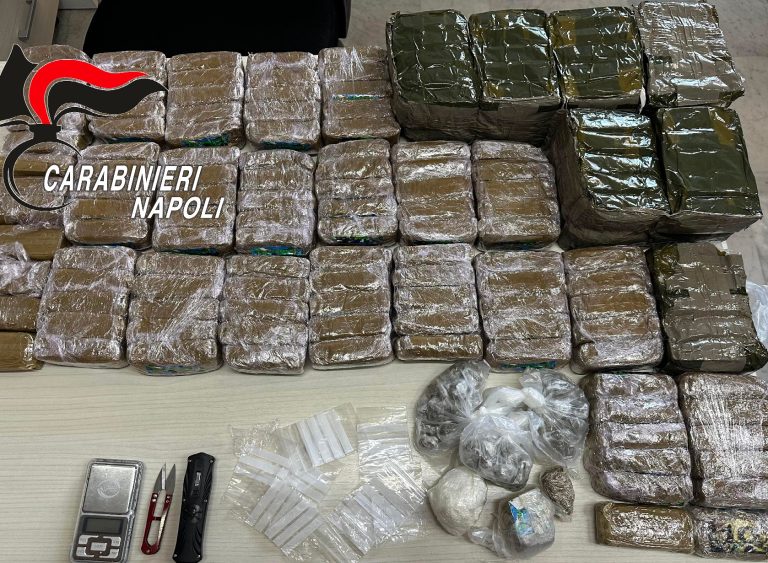 Dalla rapina con la pistola ai 20 chili di droga, famiglia nei guai: 4 arresti ad Acerra