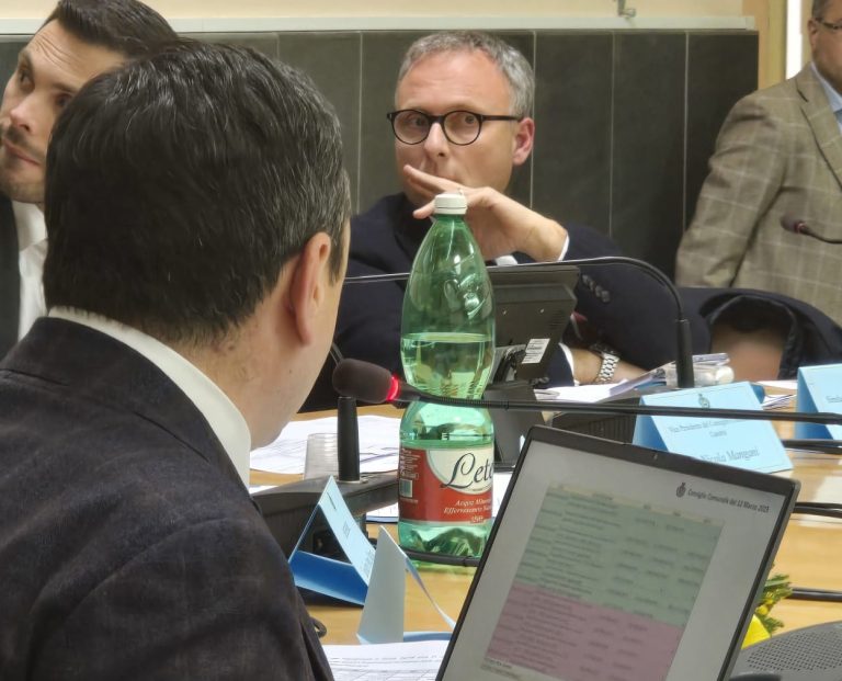 Casoria, piano di investimenti senza precedenti col Bilancio triennale approvato in Consiglio