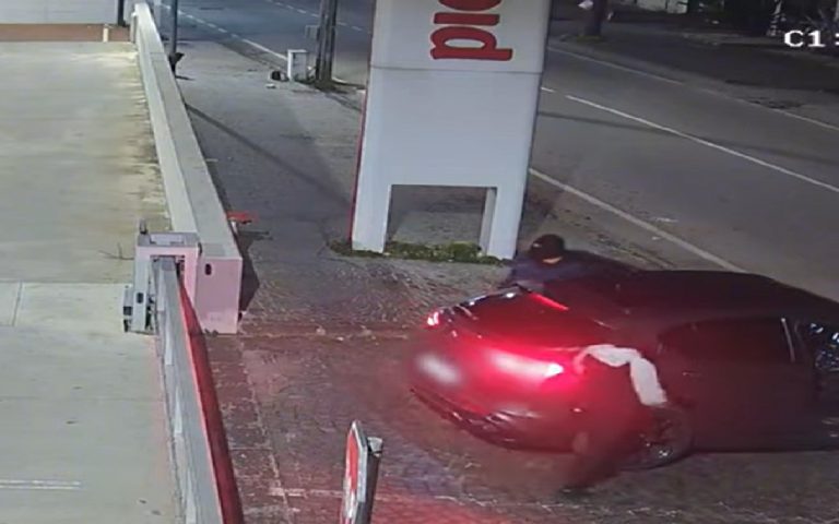 Suv assalta il supermercato Piccolo a Palma Campania