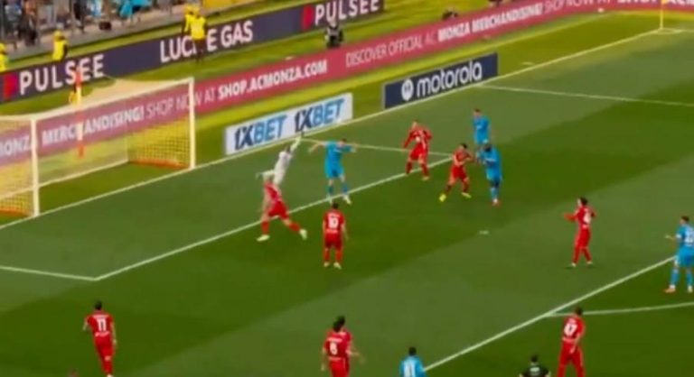 Il Napoli si aggrappa a Raspadori e McTominay: ora tutta la pressione è sull’Inter