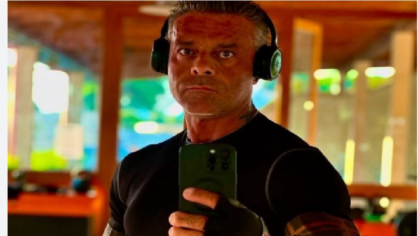 Uccide il nuovo compagno dell’ex moglie e si ammazza: strage a due passi dalla scuola