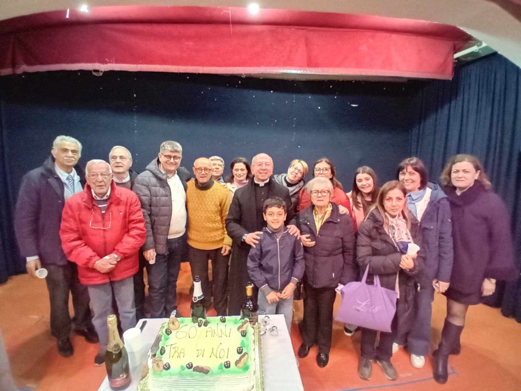 Don Michele Napolitano, da 60 anni parroco della Chiesa di San Michele in Ottaviano
