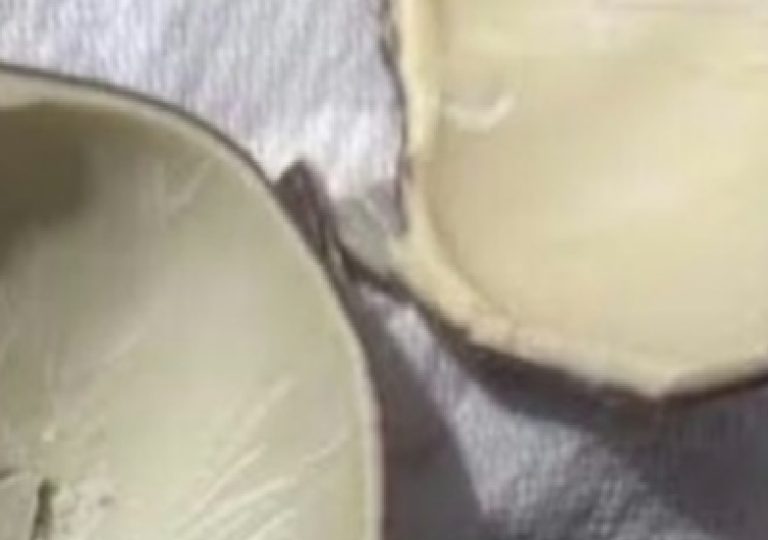 Uova di Pasqua, allarme disturbi intestinali: prezzi stracciati e scadenze fantasma